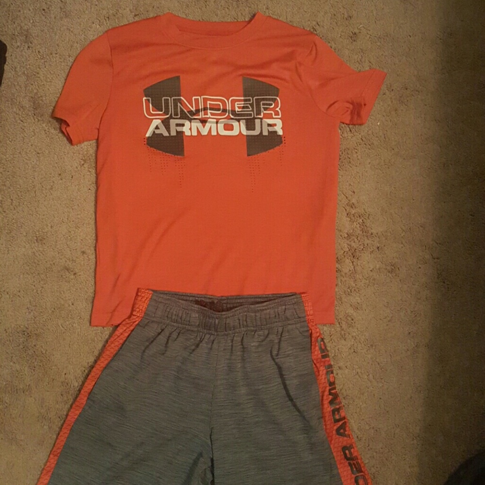 Boys UA outfit